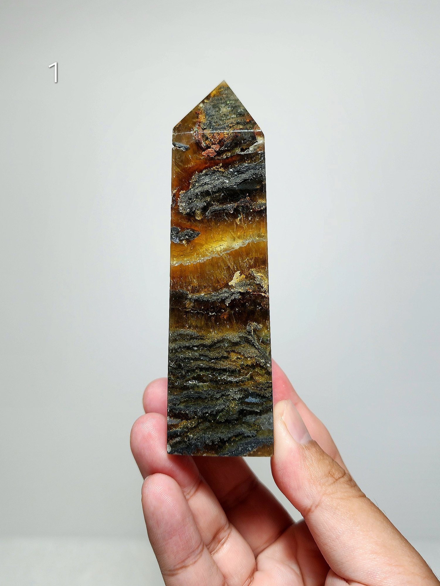 หิน Yellow Fluorite with Agate – Tower