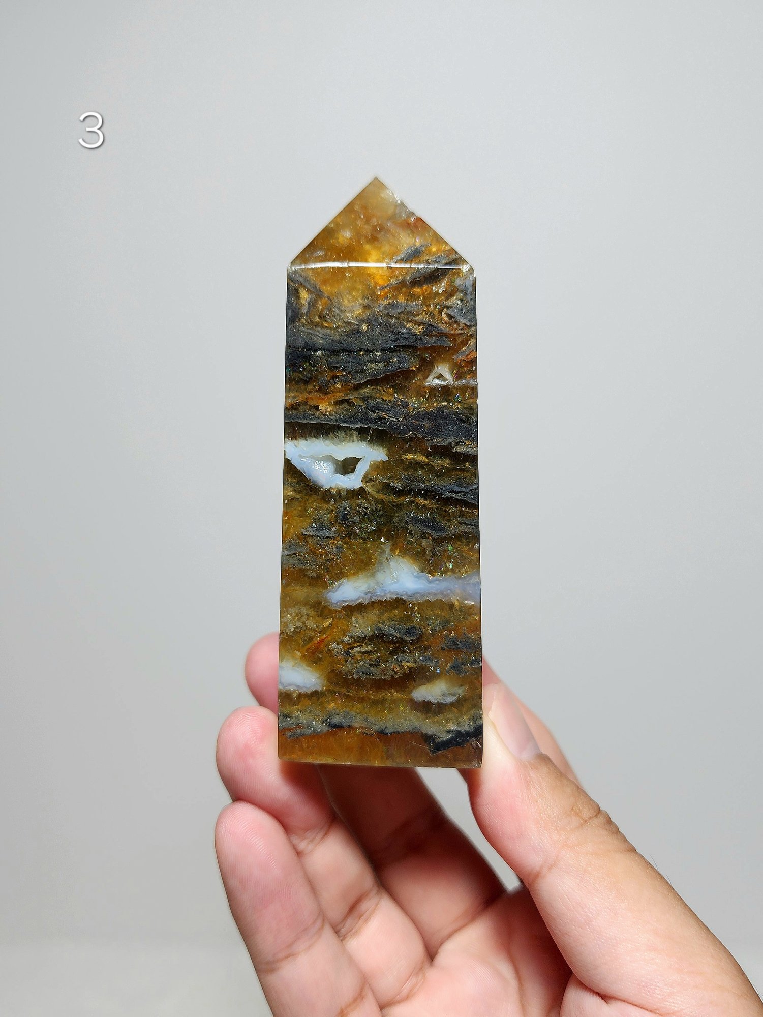 หิน Yellow Fluorite with Agate – Tower