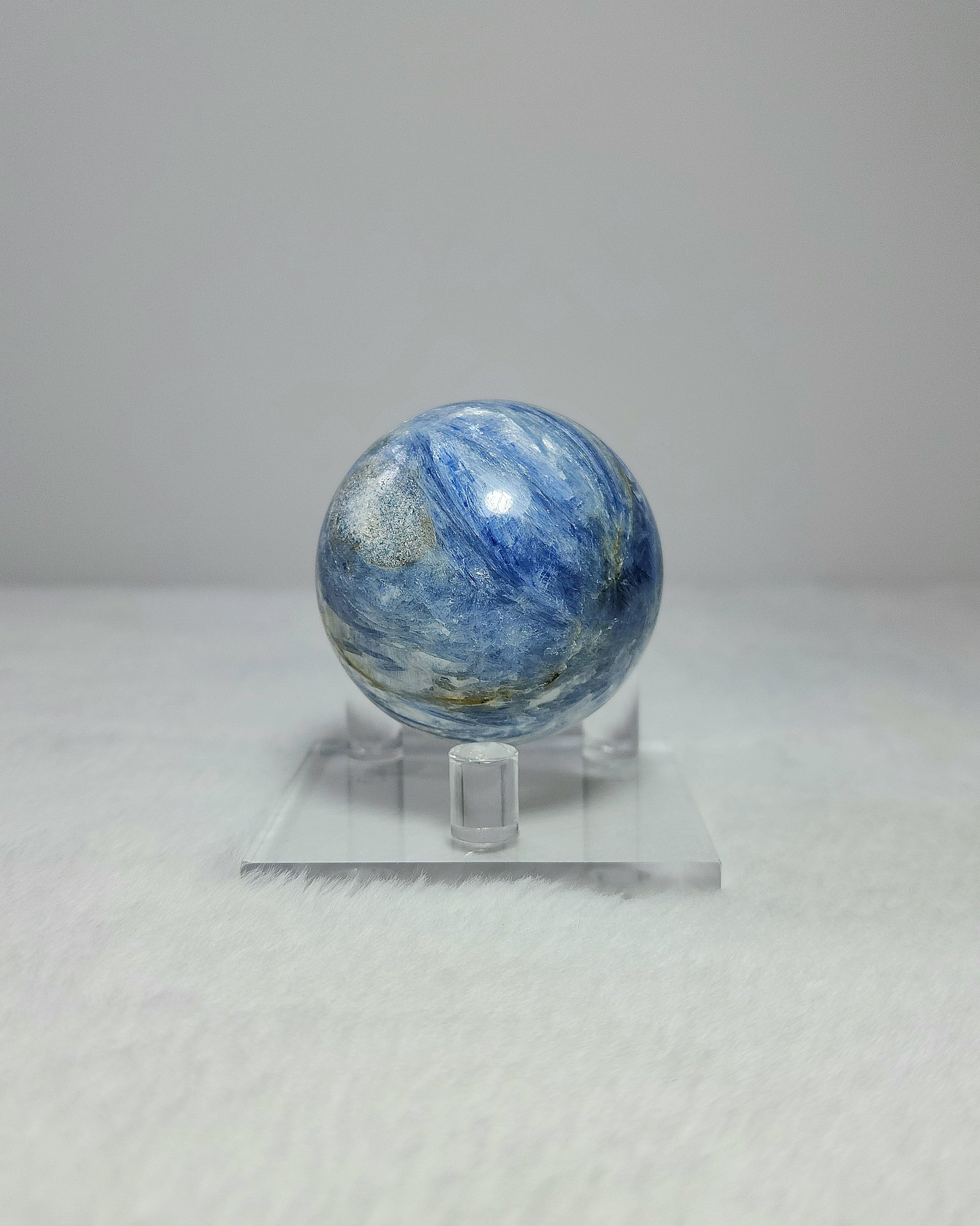 หิน Kyanite Sphere