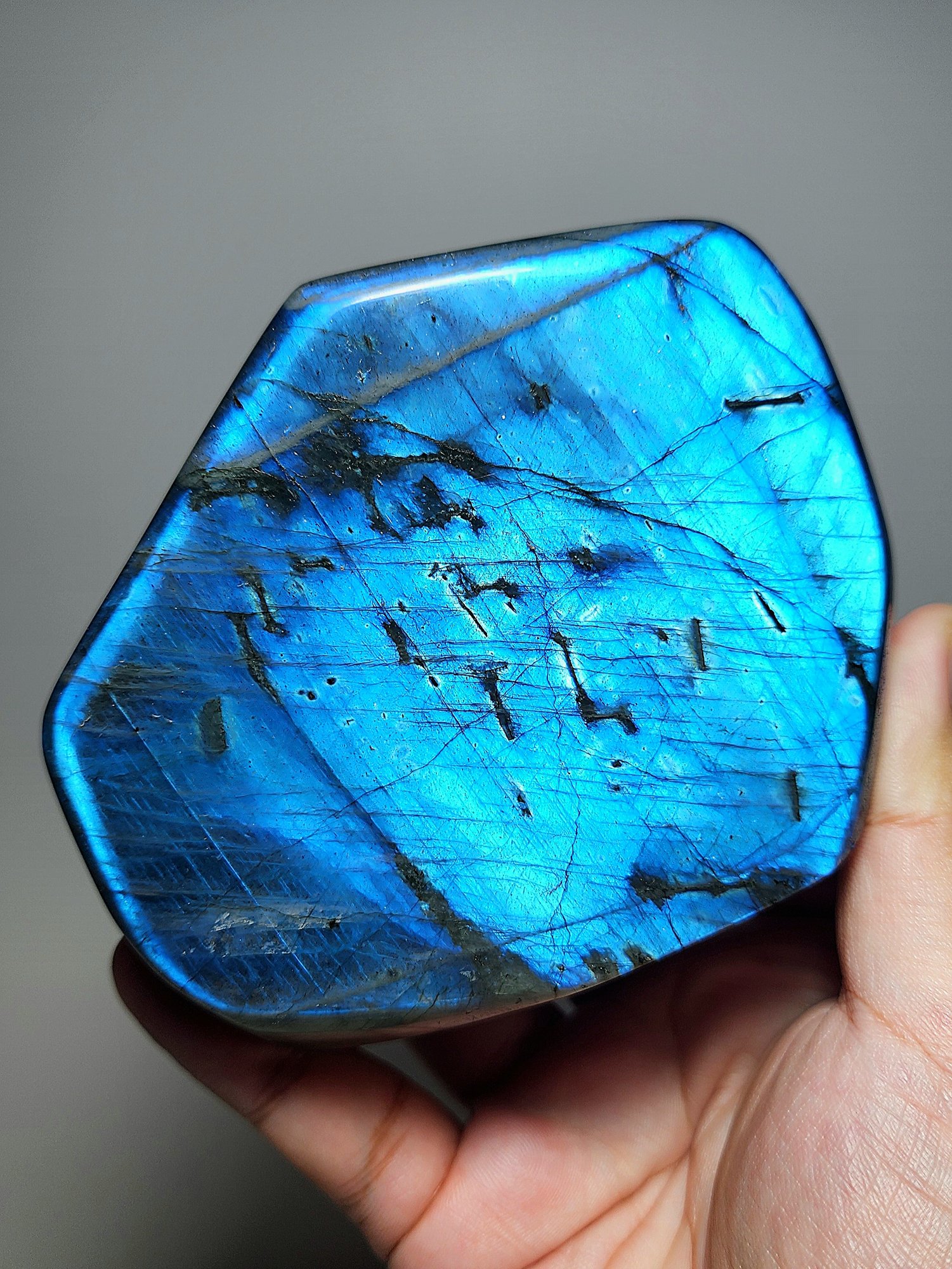 หิน Labradorite Freeform