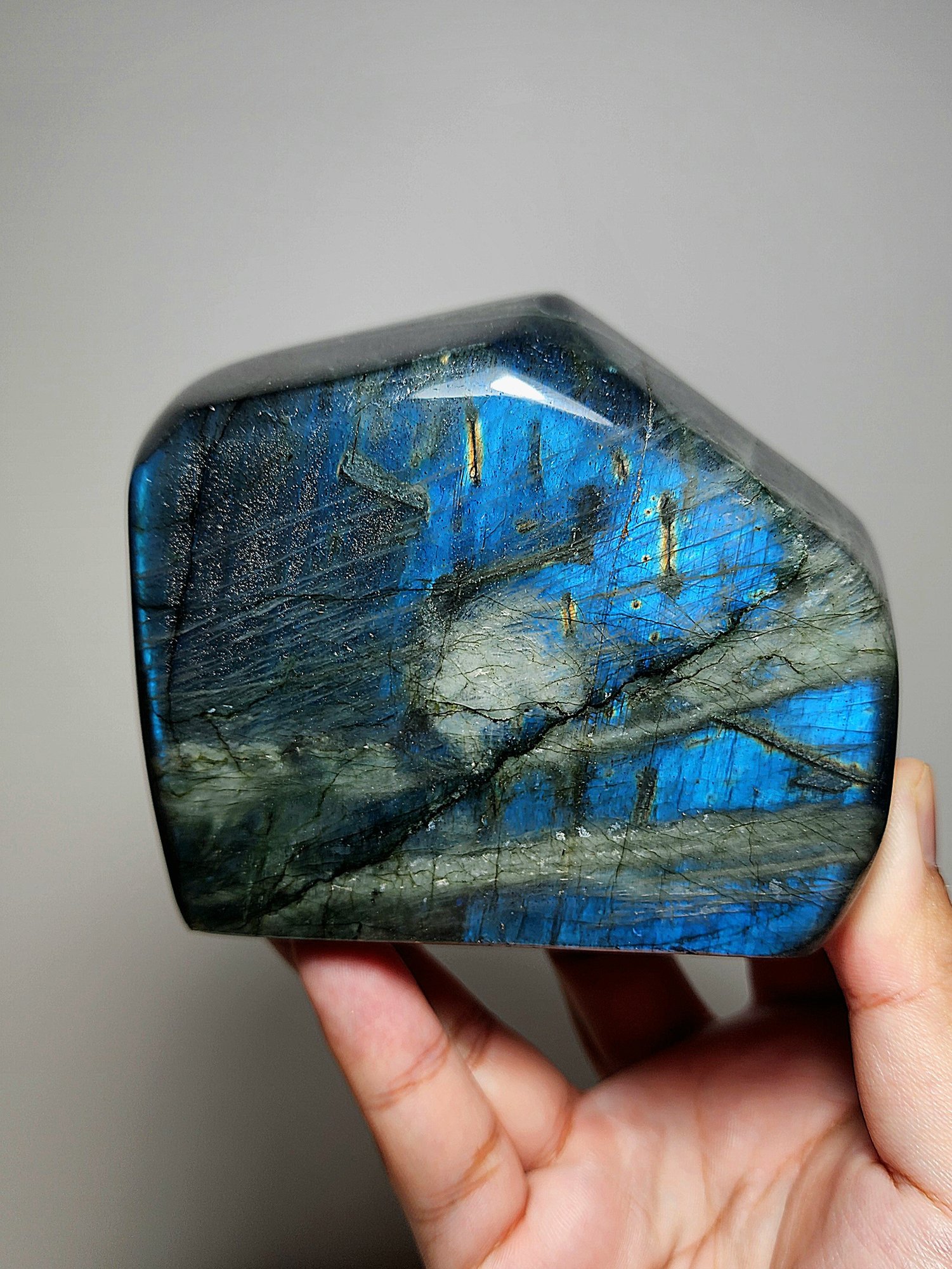 หิน Labradorite Freeform