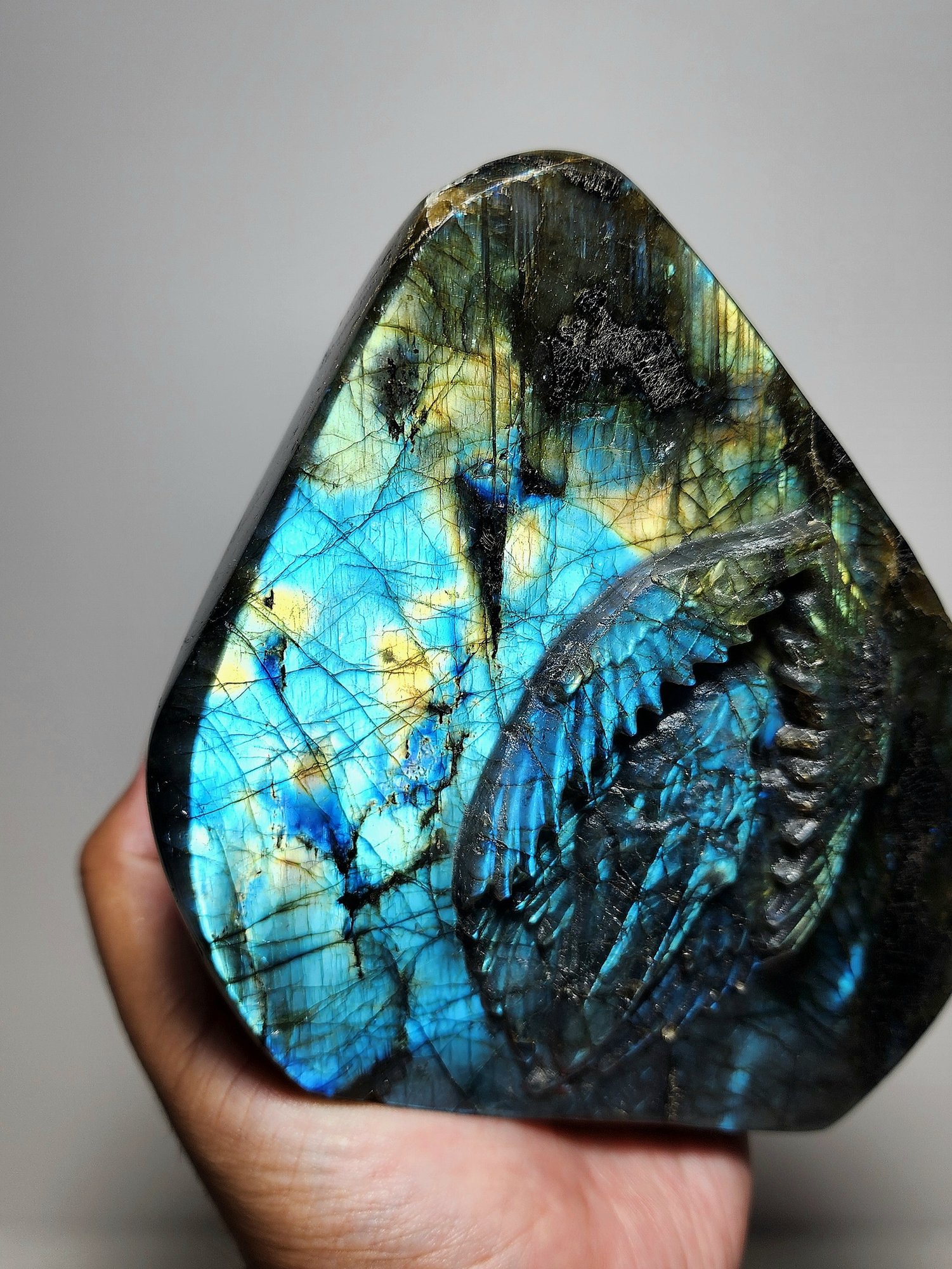 หิน Labradorite