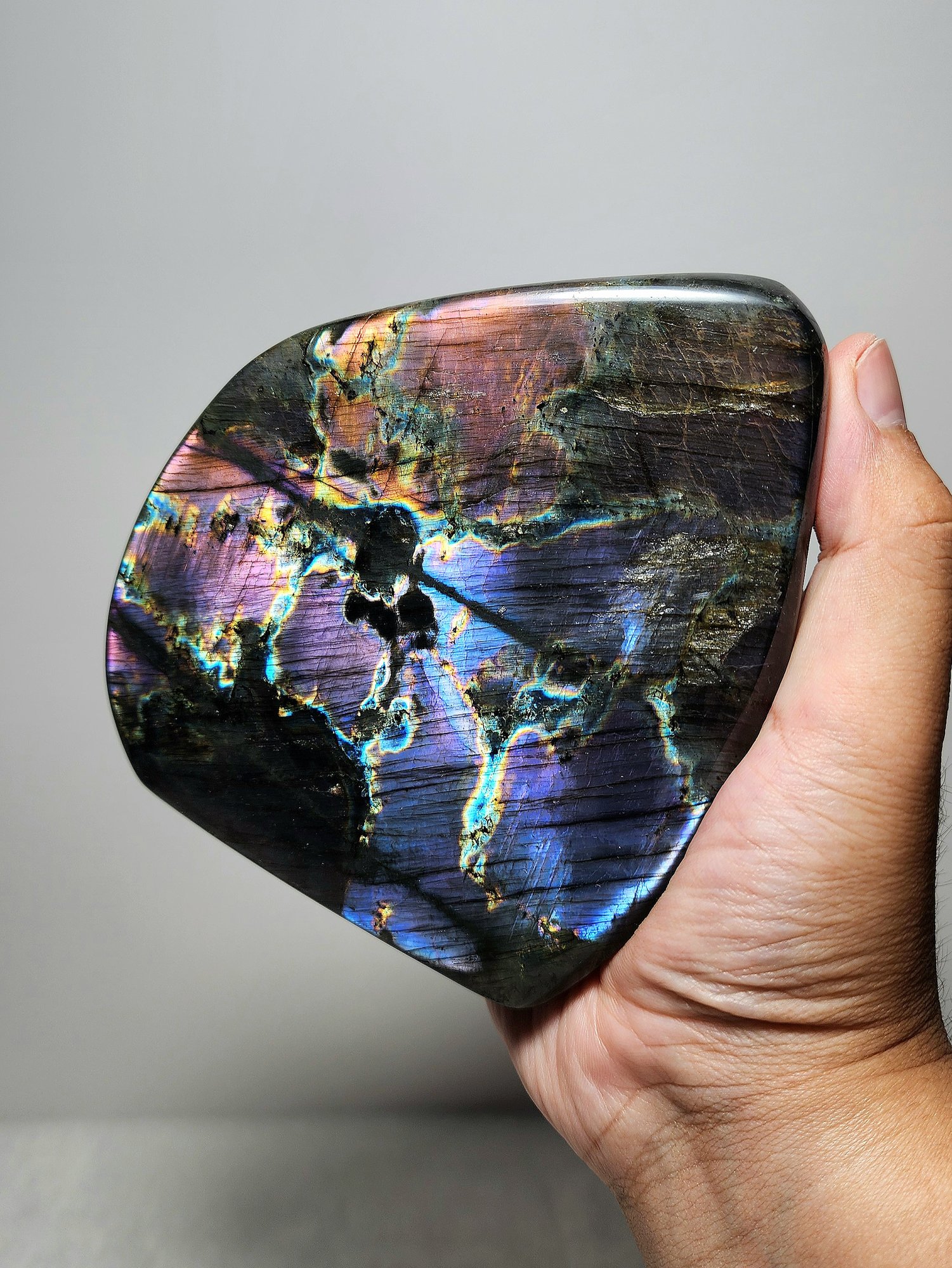 หิน Labradorite Freeform — Lightning Pattern ⚡