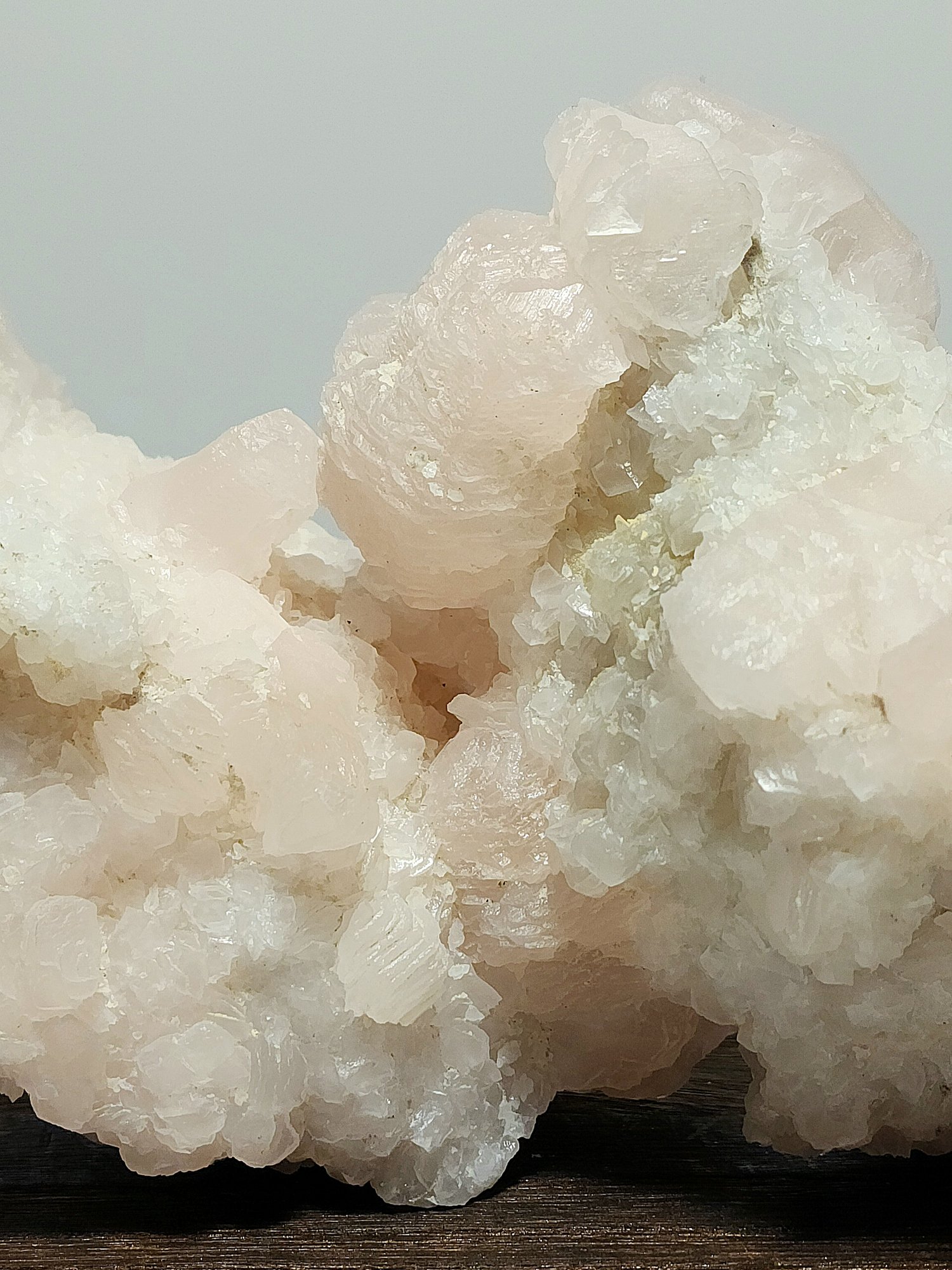 หิน Mango Calcite Cluster