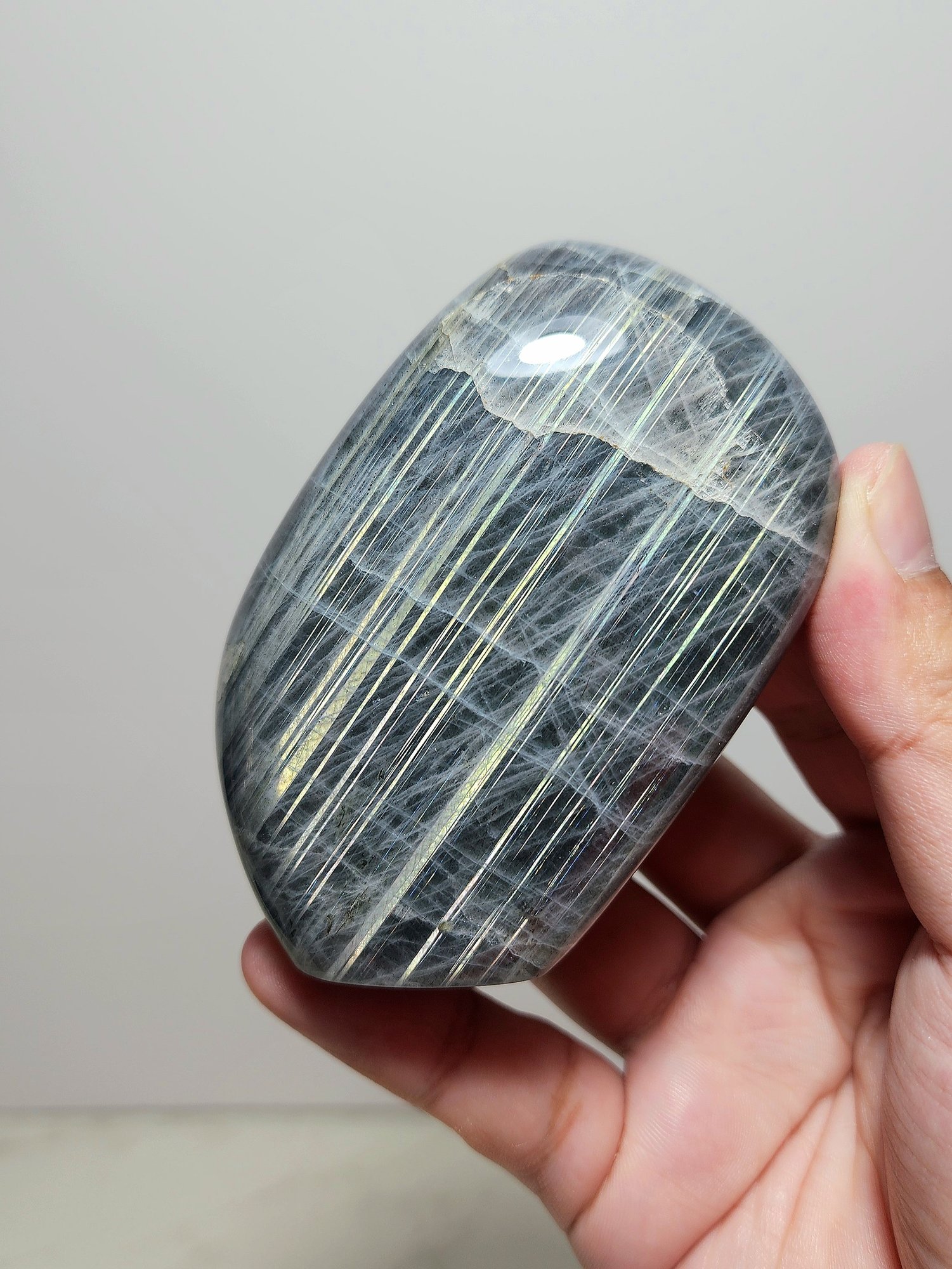 หิน HQ Labradorite Freeform — Dual Flash Rare Piece