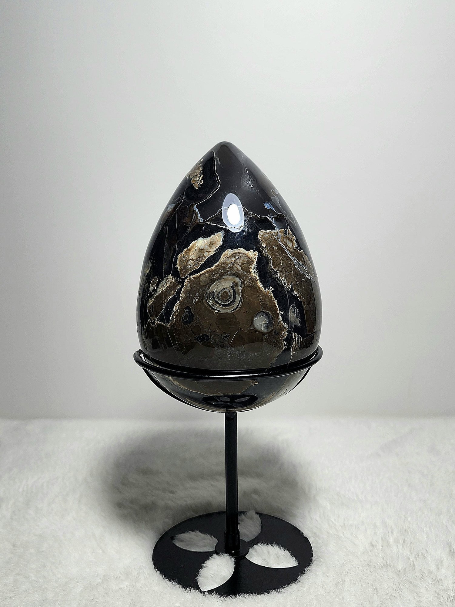 หิน 🜂 Volcano Agate — Ancient Earth Egg