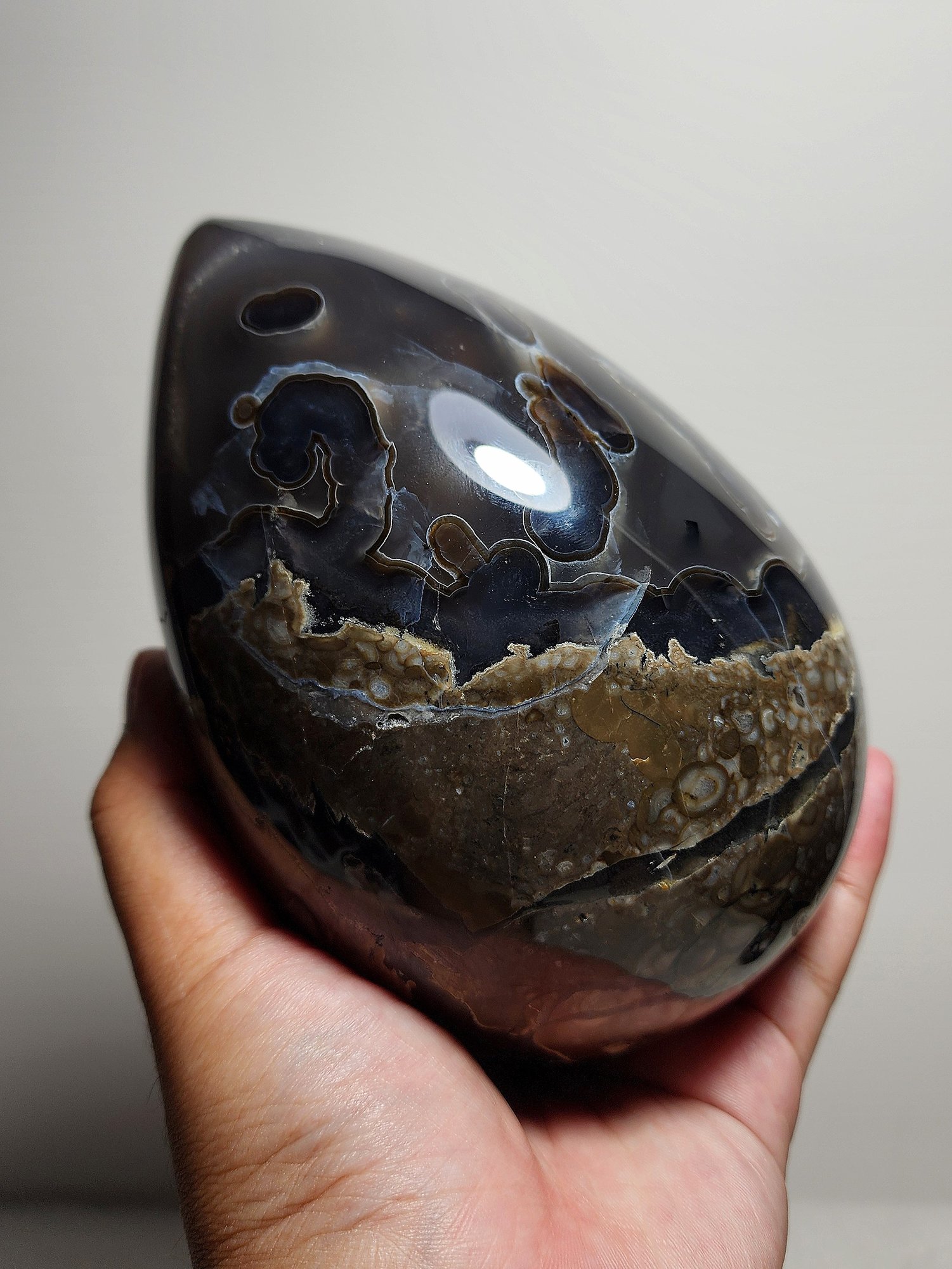 หิน 🜂 Volcano Agate — Ancient Earth Egg