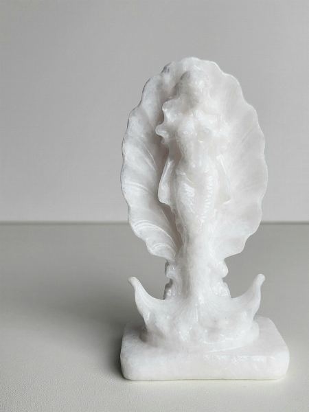 白玉美人鱼